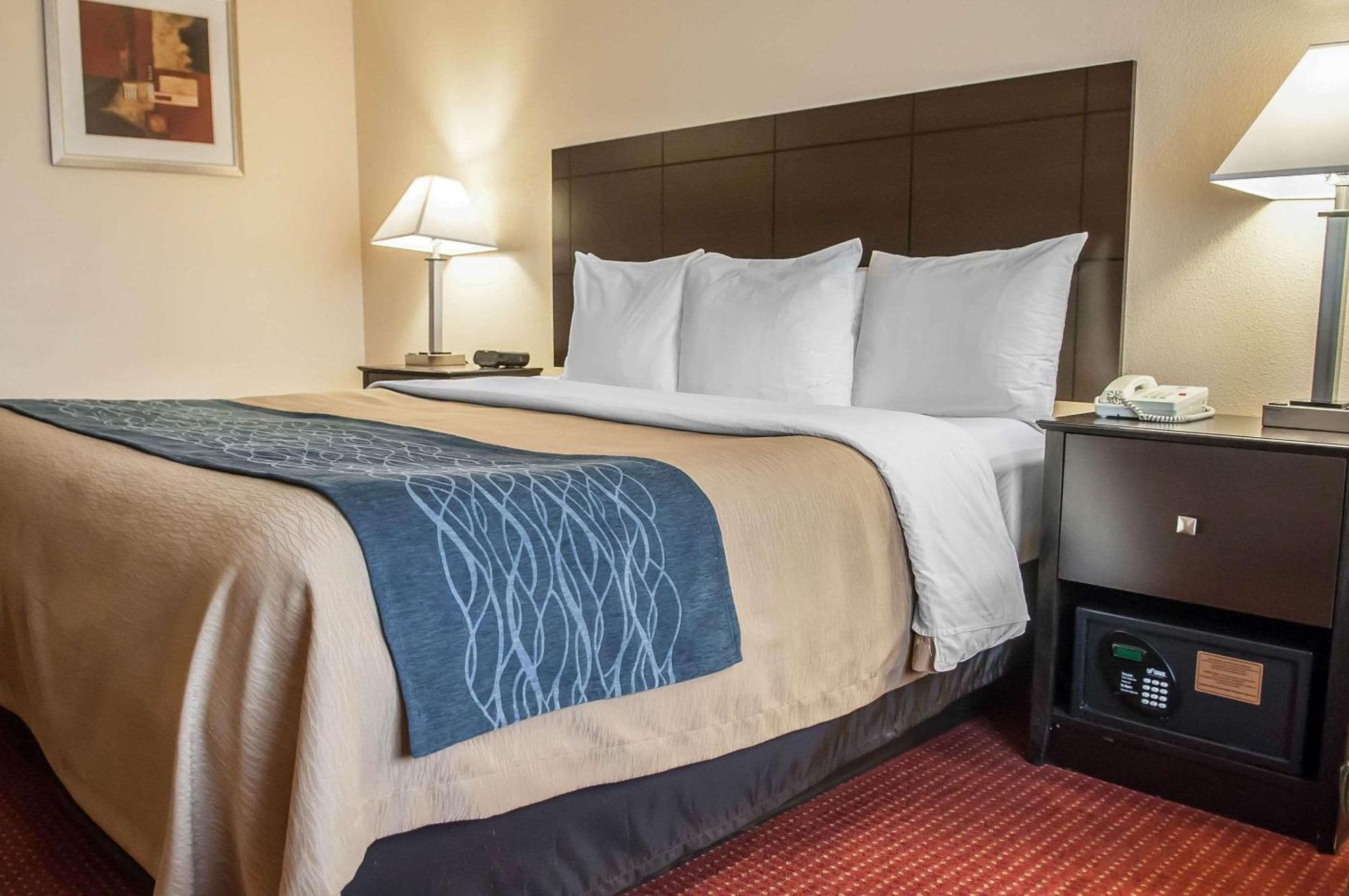 Quality Inn Ріо-Ранчо Екстер'єр фото