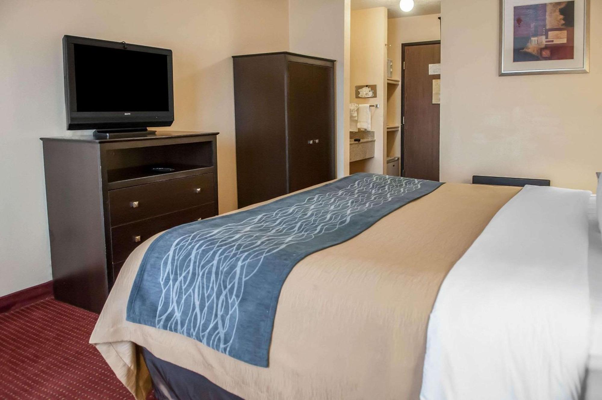 Quality Inn Ріо-Ранчо Екстер'єр фото